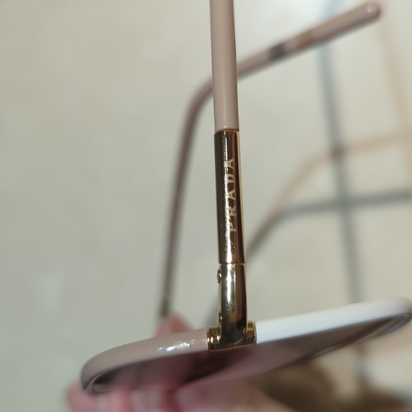 Prada Women's PR 67XS Sunglasses For sale - Picture 2 of 4